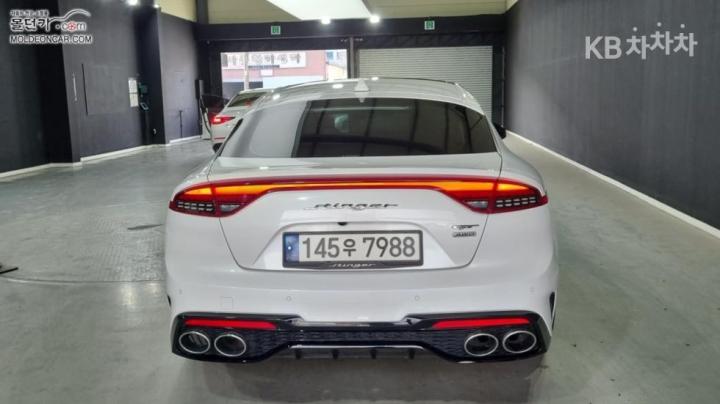 Kia Stinger 2.2 Diesel 4WD Dream Edition 5