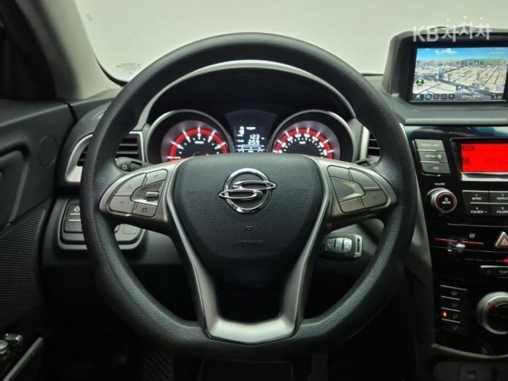 KG Mobility (Ssangyong) Tivoli Armor 1.6 Gasoline TX 2WD 10