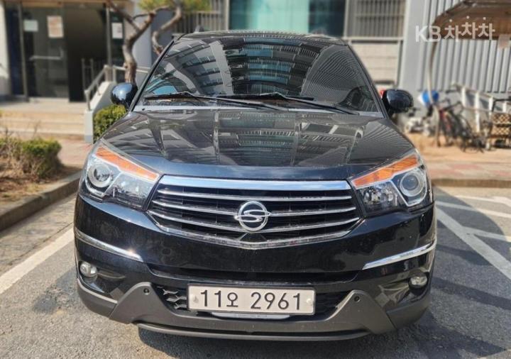 KG Mobility (Ssangyong) Korando Turismo 2WD GT 2