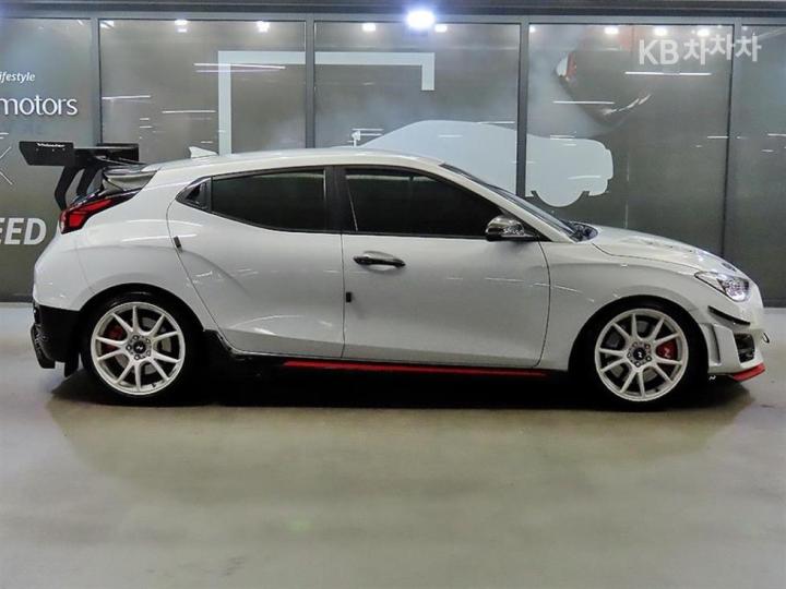 Hyundai Veloster N 2.0 T-GDi 4