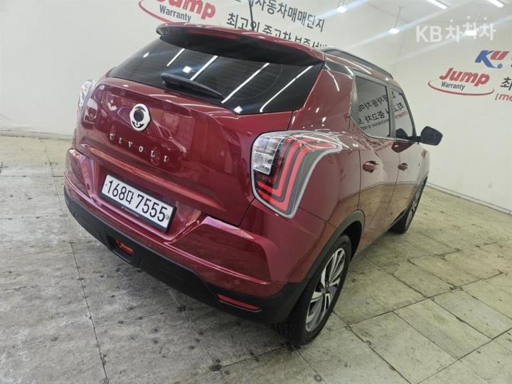 KG Mobility (Ssangyong) Tivoli Gasoline V5 2WD Base Type 5