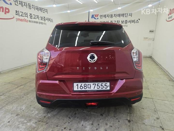 KG Mobility (Ssangyong) Tivoli Gasoline V5 2WD Base Type 6