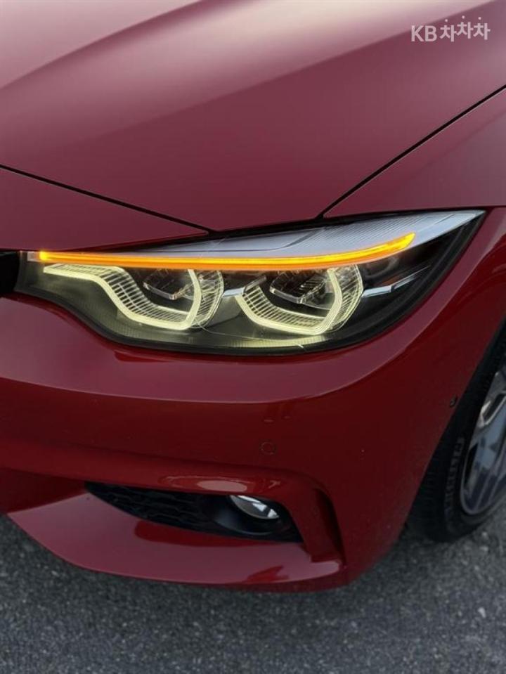 BMW 4 Series F32 430i Convertible M Sport 3