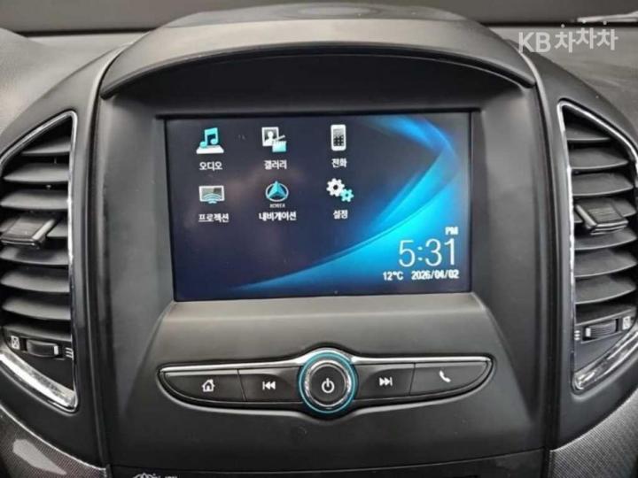 Chevrolet Captiva New 2.0 LT Deluxe Pack 10