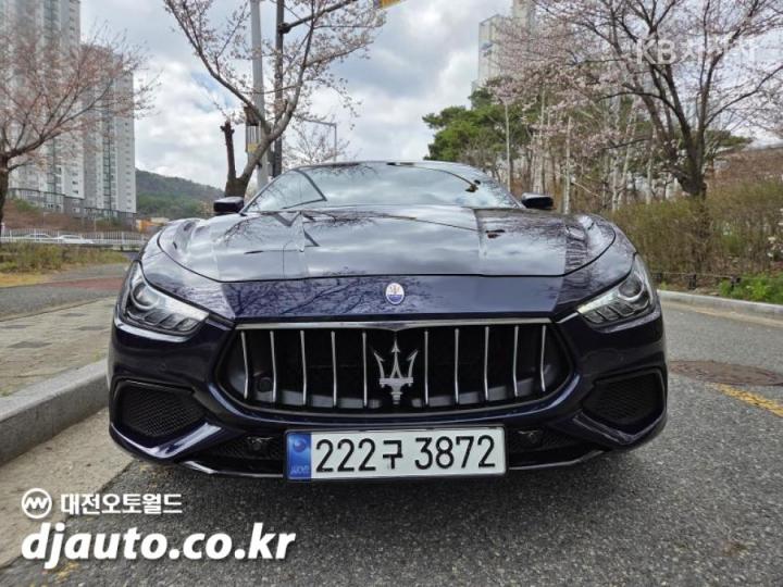 Maserati Ghibli 3.0 Diesel Sport 2