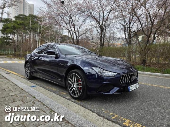 Maserati Ghibli 3.0 Diesel Sport 3