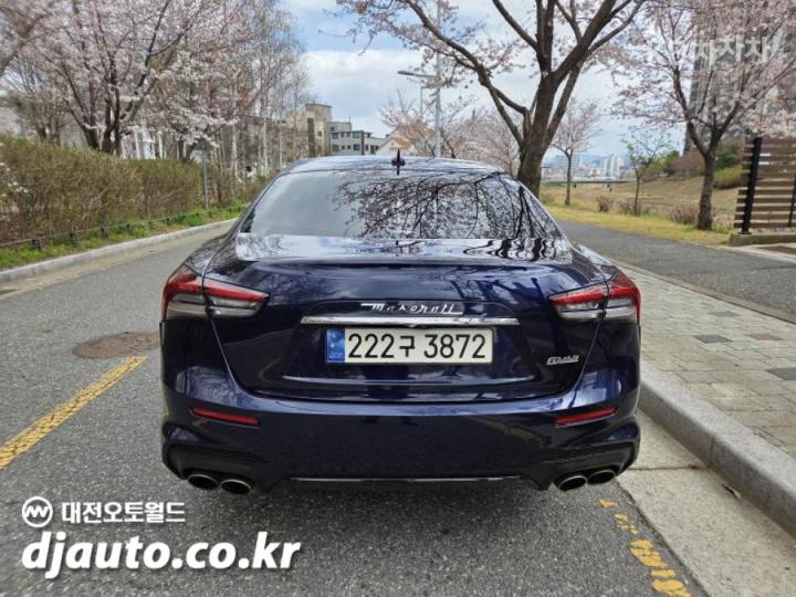 Maserati Ghibli 3.0 Diesel Sport 6
