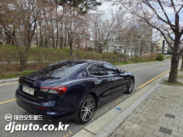 Maserati Ghibli 3.0 Diesel Sport 7