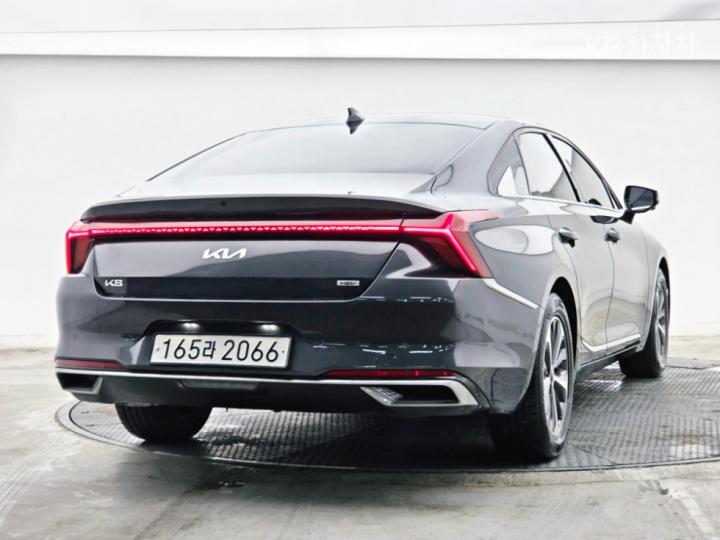 Kia K8 Hybrid 1.6 Turbo Noblesse 4