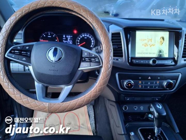 KG Mobility (Ssangyong) Rexton Sport Khan 2.2 Diesel 4WD Professional X 10