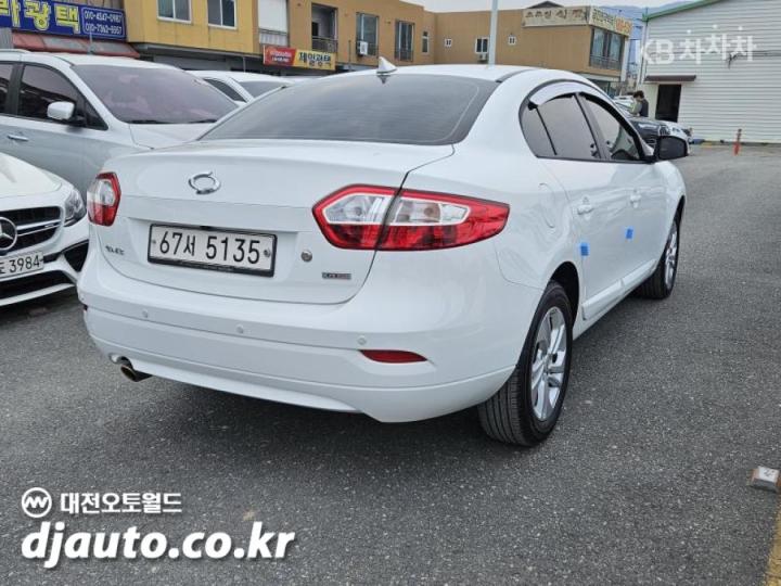 Renault SM3 Neo PE 5