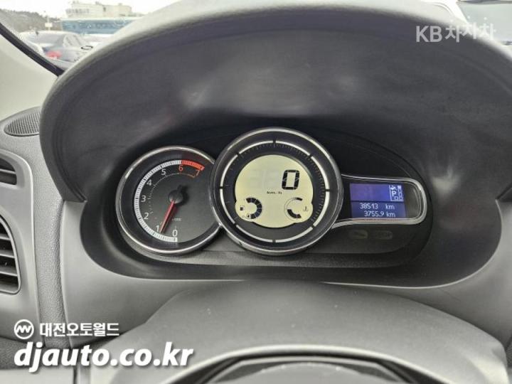 Renault SM3 Neo PE 10