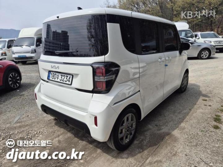 Kia Ray 1.0 Gasoline Prestige 6