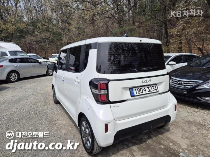 Kia Ray 1.0 Gasoline Prestige 8