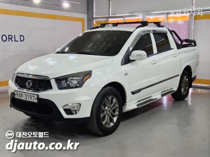 KG Mobility (Ssangyong) Korando Sport Adventure 60th Edition 4WD 3
