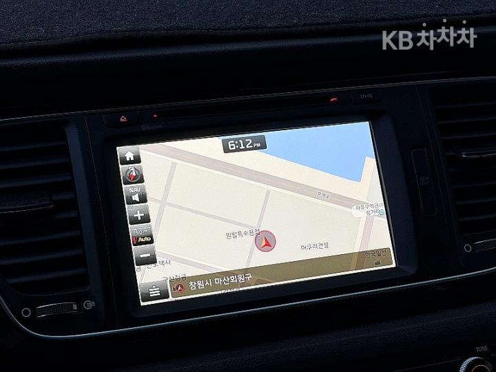 Kia Carnival 2.2 Diesel Prestige 5