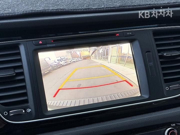 Kia Carnival 2.2 Diesel Prestige 6