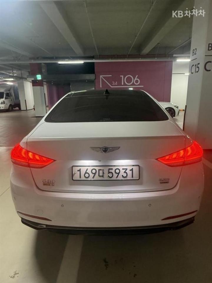 Genesis G80 2.2D AWD Premium Luxury 3