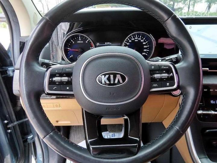 Kia Carnival D2.2 Prestige 10
