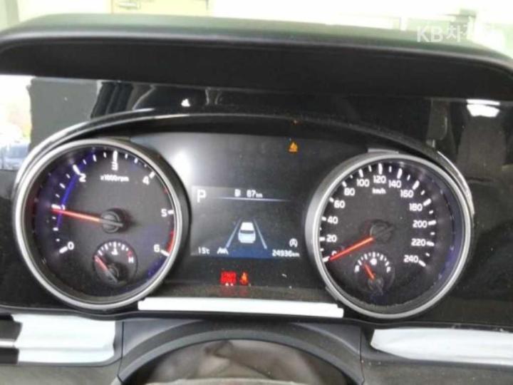 Kia Carnival D2.2 Noblesse 7