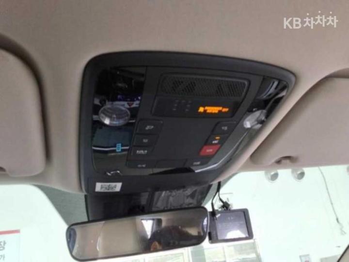 Kia Carnival D2.2 Noblesse 8