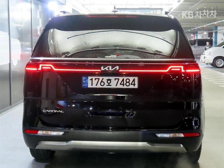 Kia Carnival G3.5 GDI Noblesse 6