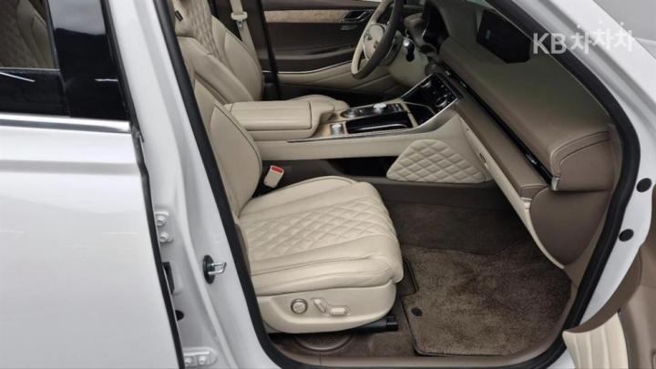 Genesis GV80 2.5 Turbo Gasoline AWD 10