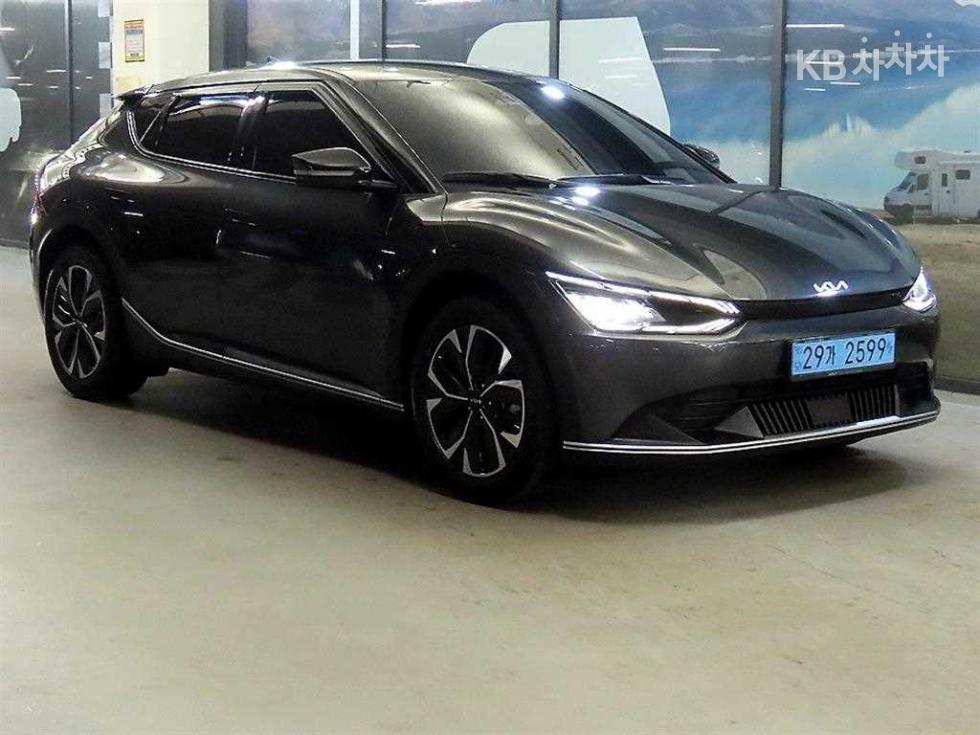 Kia EV6 스탠다드 2WD 라이트 - фото 1