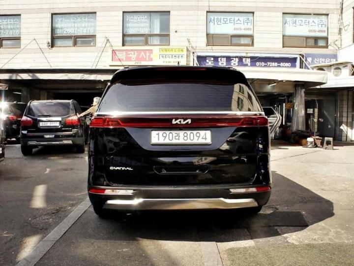 Kia Carnival G3.5 GDI Signature 4