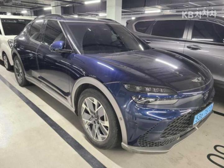 Genesis GV60 Standard 2WD Base Type 4