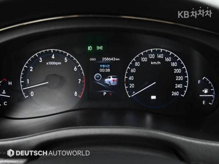 Hyundai Genesis GP500 Base Type 9