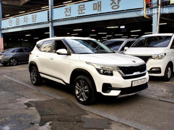 Kia Seltos 1.6 Diesel 2WD Prestige 3