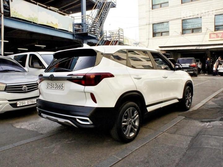 Kia Seltos 1.6 Diesel 2WD Prestige 5