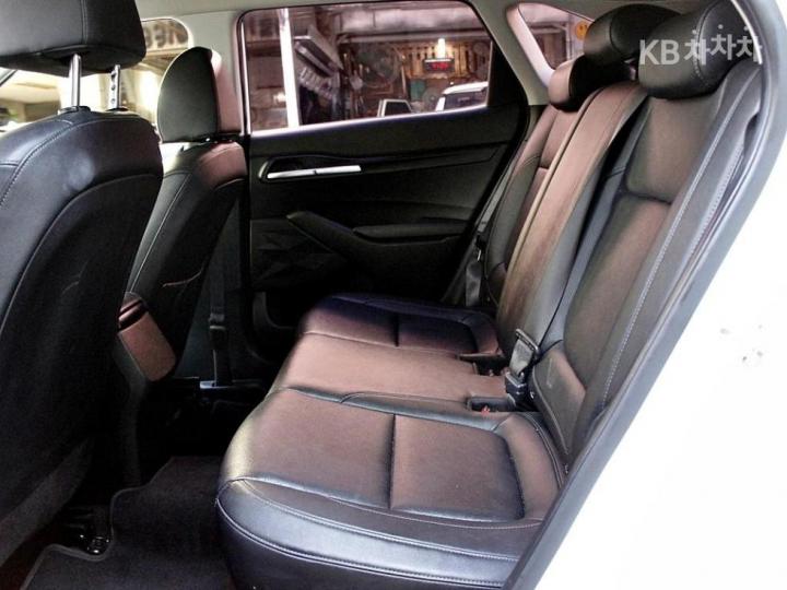 Kia Seltos 1.6 Diesel 2WD Prestige 7