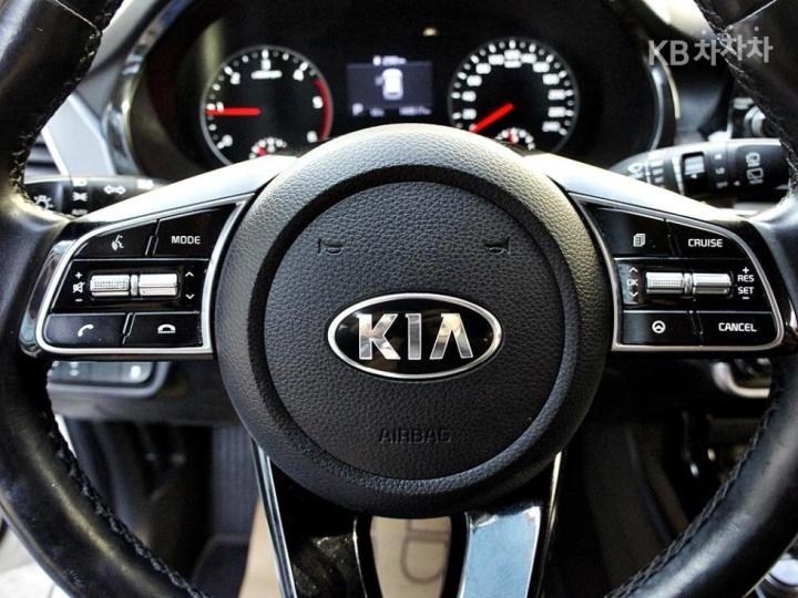 Kia Seltos 1.6 Diesel 2WD Prestige 9