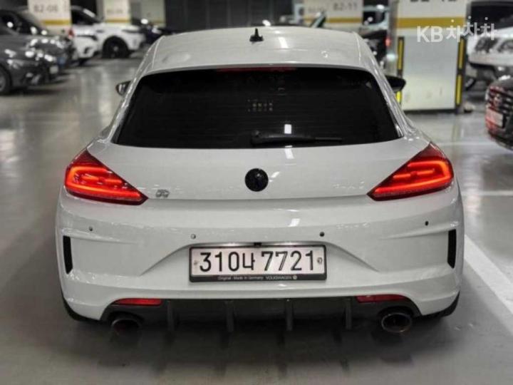 Volkswagen Scirocco 2.0 TDI R-line 5