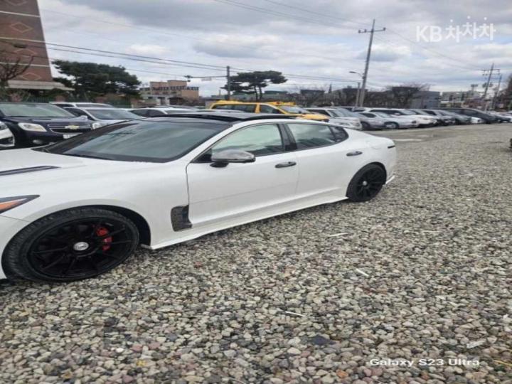 Kia Stinger 3.3 Turbo 4WD GT 3