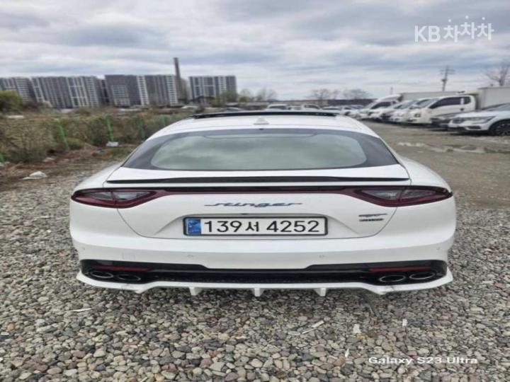 Kia Stinger 3.3 Turbo 4WD GT 5