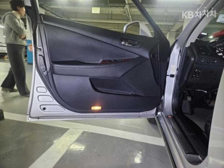 Lexus ES 350 Premium 8