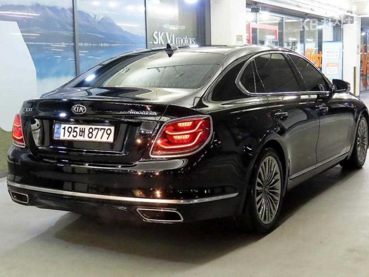 Kia K9 The 3.3 T-GDI Masters II 5