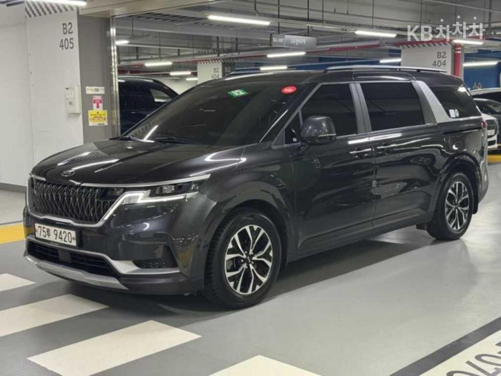 2021 - kia carnival