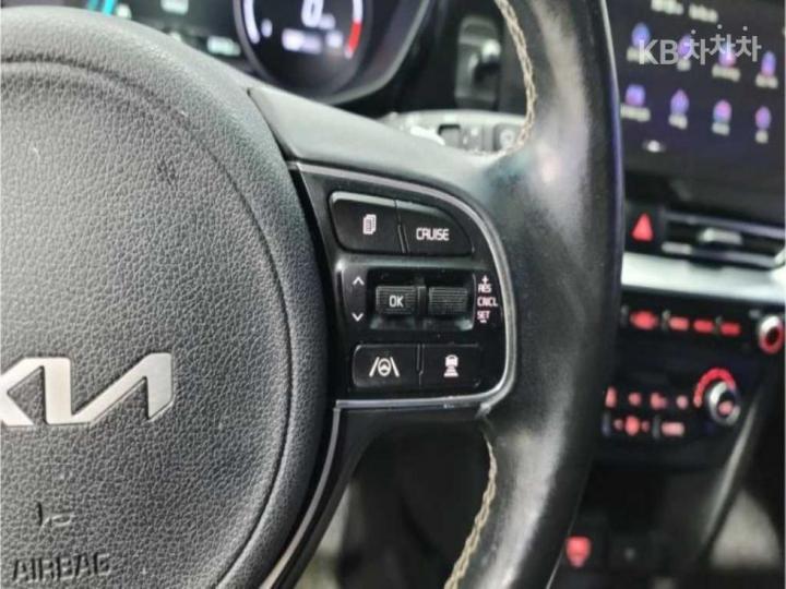 Kia Niro Plus EV Air 5