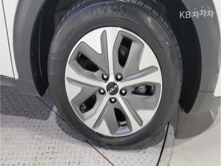 Kia Niro Plus EV Air 6