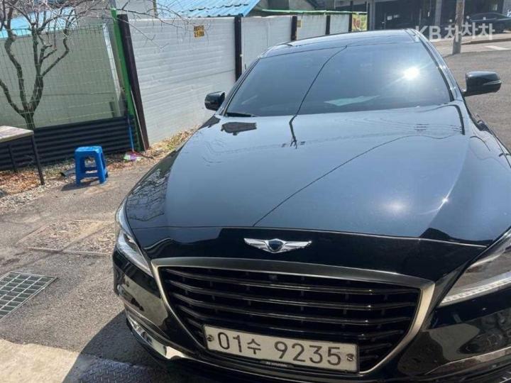 Genesis G80 3.3 GDI AWD Premium Luxury 2