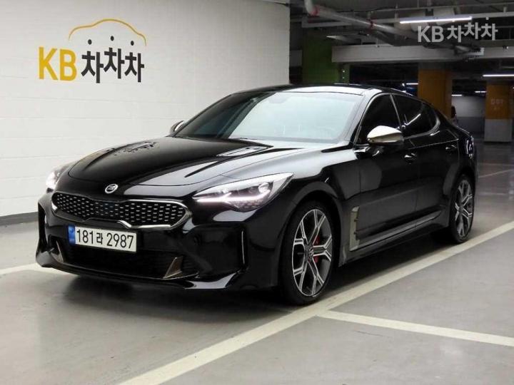 Kia Stinger 2.0 Turbo 2WD Platinum 3