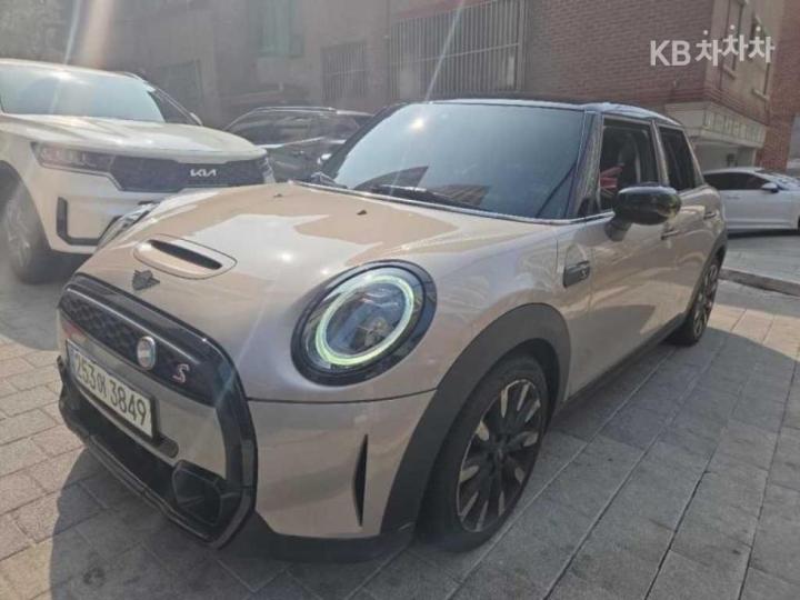 Mini Cooper 5 Duo S 2.0 Classic Base Type