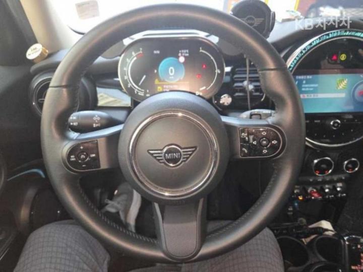 Mini Cooper 5 Duo S 2.0 Classic Base Type 8