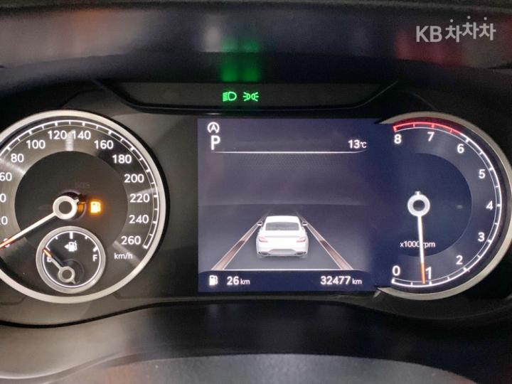 Genesis G70 2.0T Standard 9