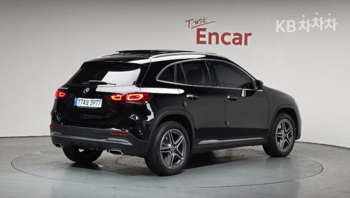 Mercedes-Benz GLA-Class H247 250 4Matic Base Type 3