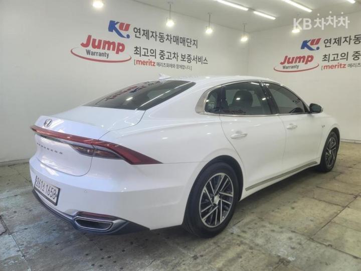 Hyundai Grandeur LPi 3.0 Premium Type 5